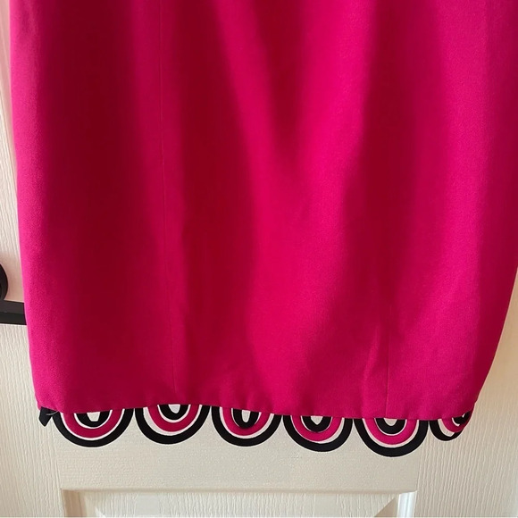 Vintage 90s Barbiecore pink halter mini dress with black strap and scalloped hem - Picture 2 of 5
